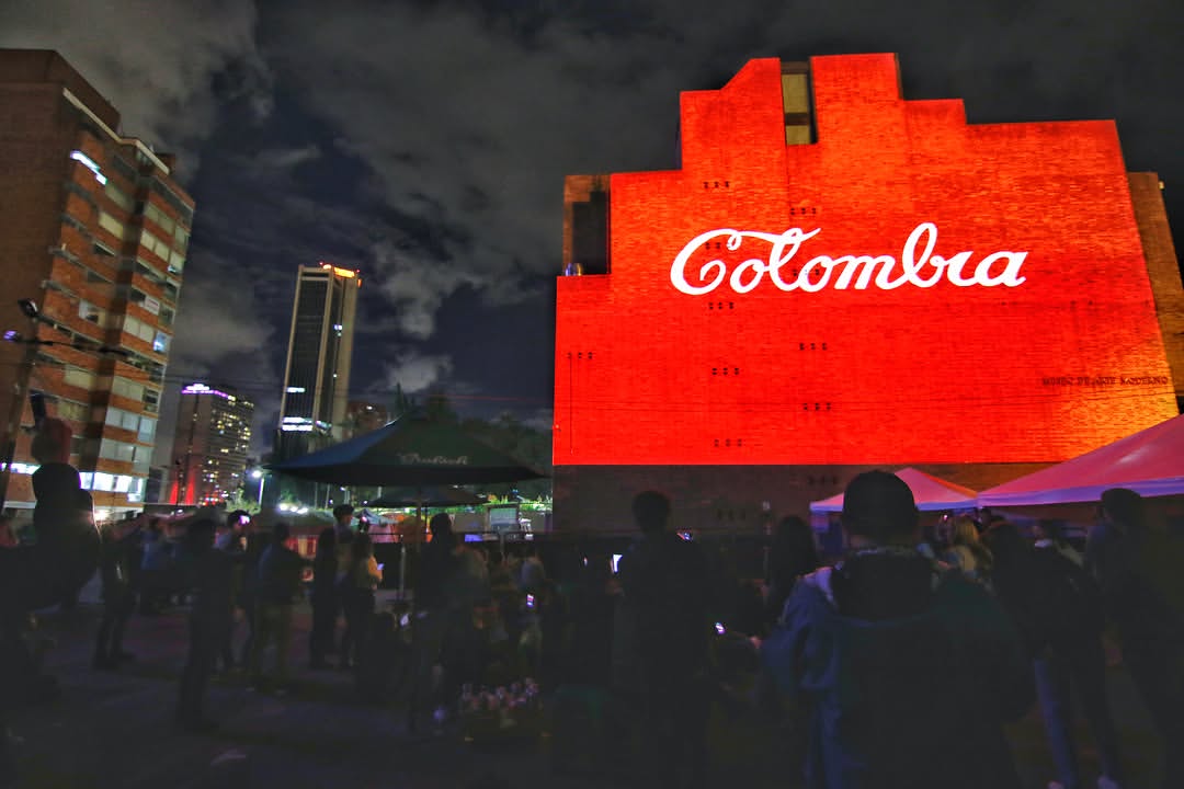 Archivo, identidad y cultura visual colombiana.